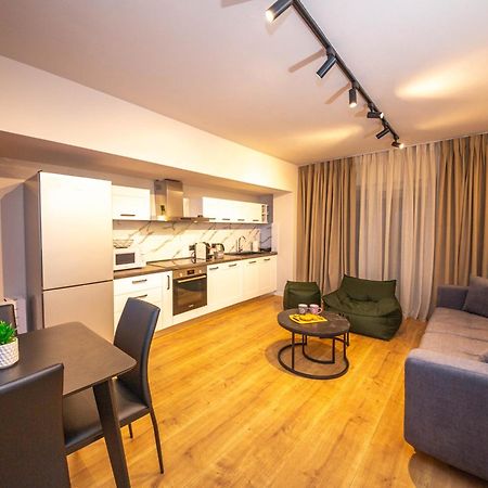 Blloku Unique Apartments 2 地拉那 外观 照片